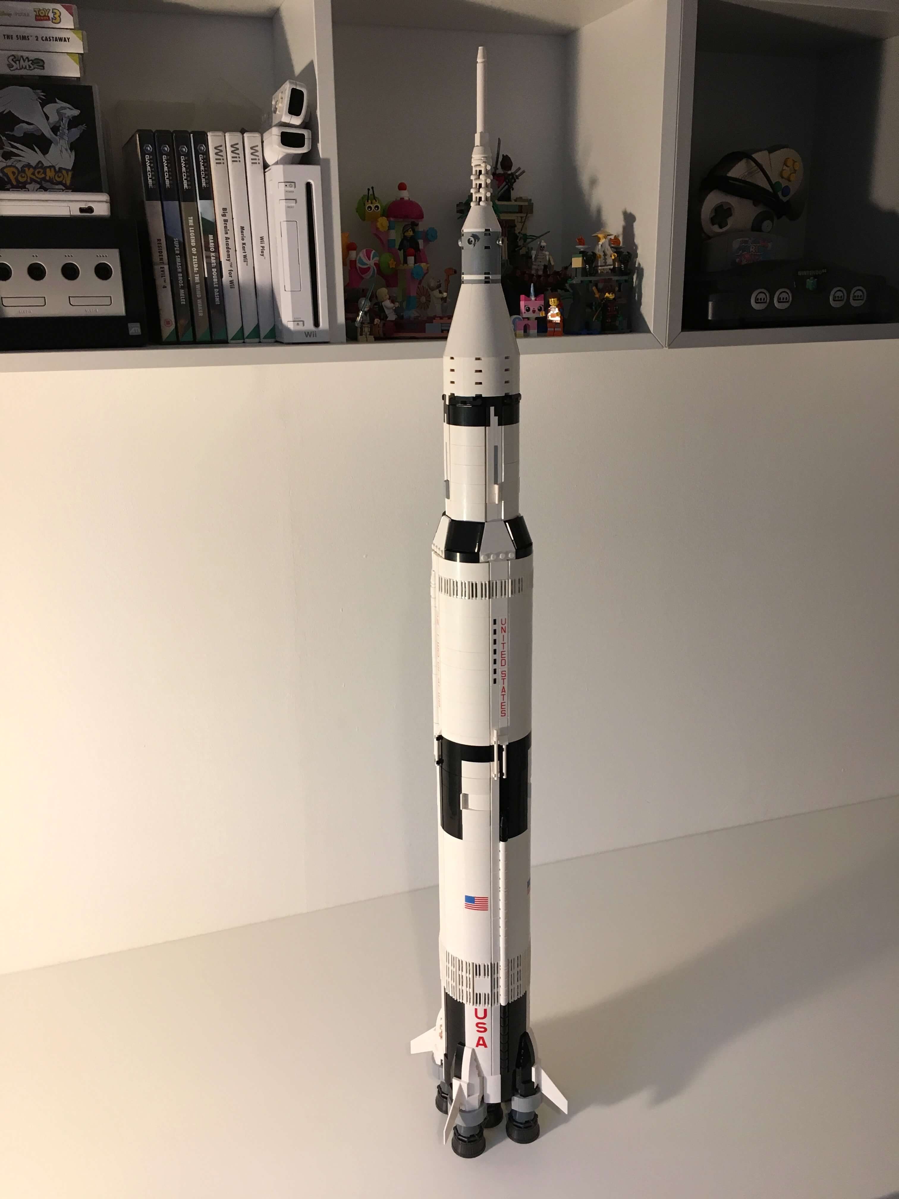 Lego saturn v rocket
